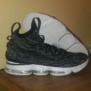 Meet your Posher, Max